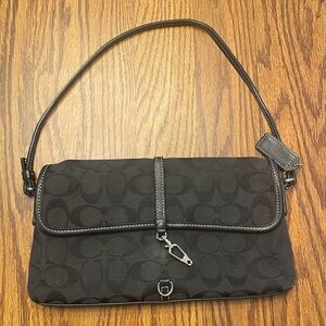 Authentic vintage Coach purse black with clasp